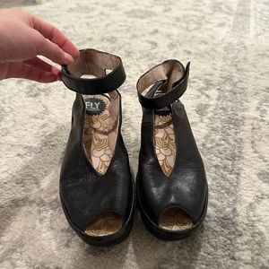 Fly London black EU 37 wedge sandal